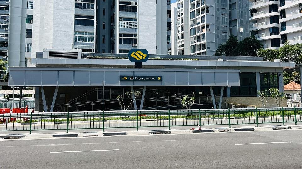 Emerald-Of-Katong-MRT-Station